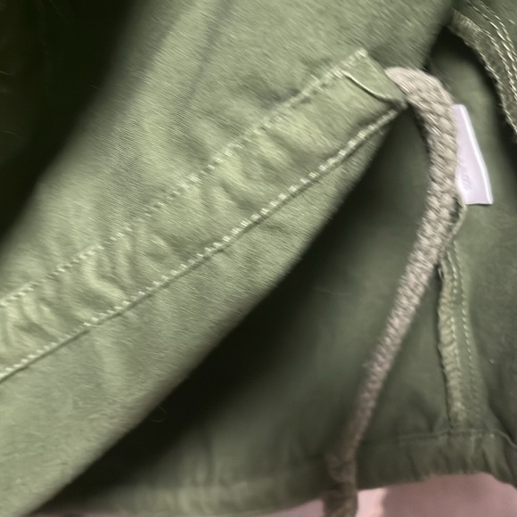 Embroidered green bomber jacket by Adore - Picture 9 of 11